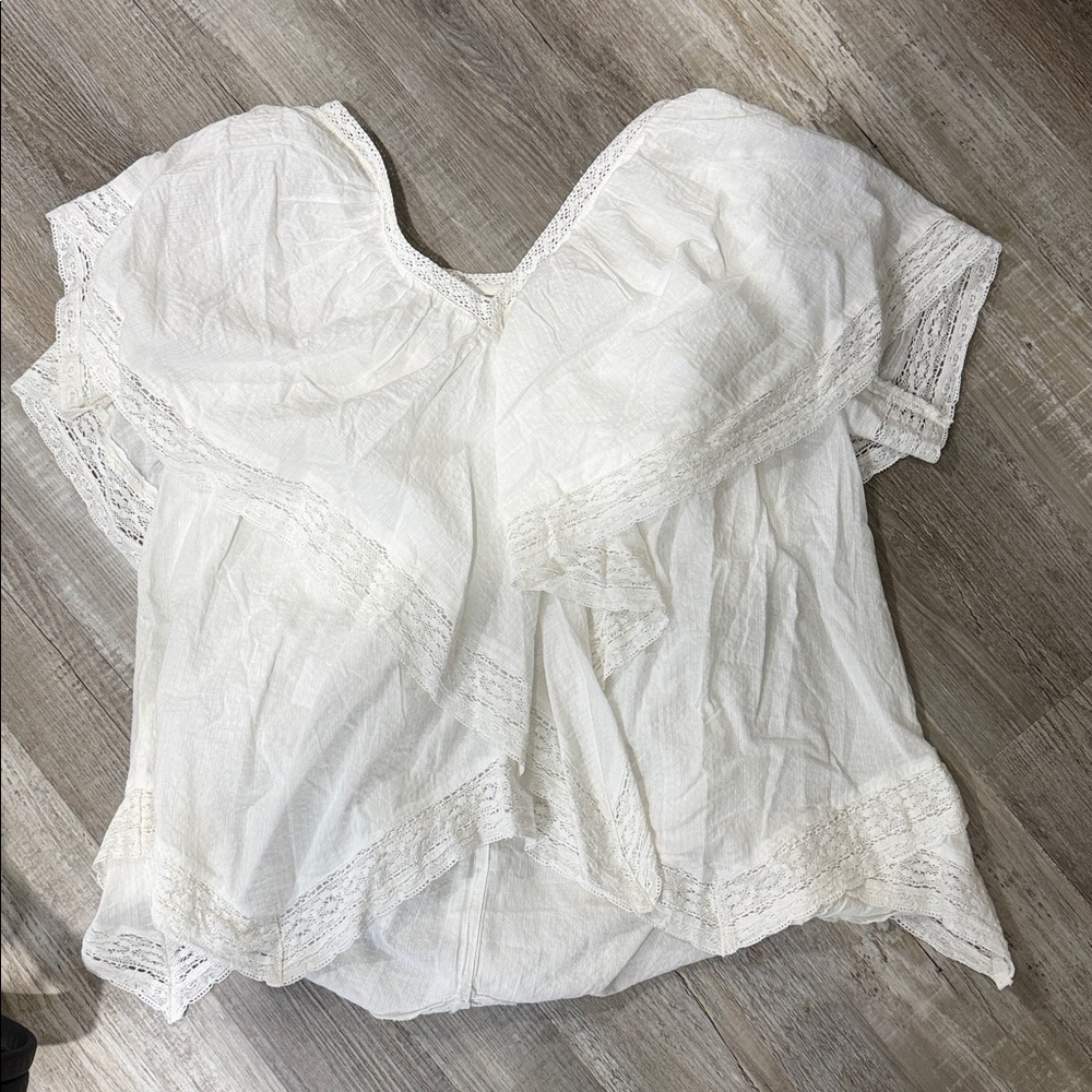 Elegant White Lace Women's Top - Picture 5 of 5